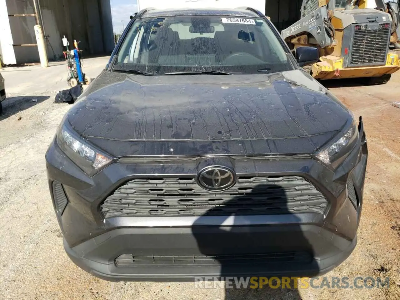 5 Photograph of a damaged car JTMH1RFV1KD034600 TOYOTA RAV4 2019