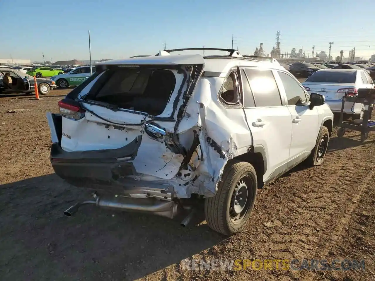 4 Photograph of a damaged car JTMH1RFV1KD035374 TOYOTA RAV4 2019