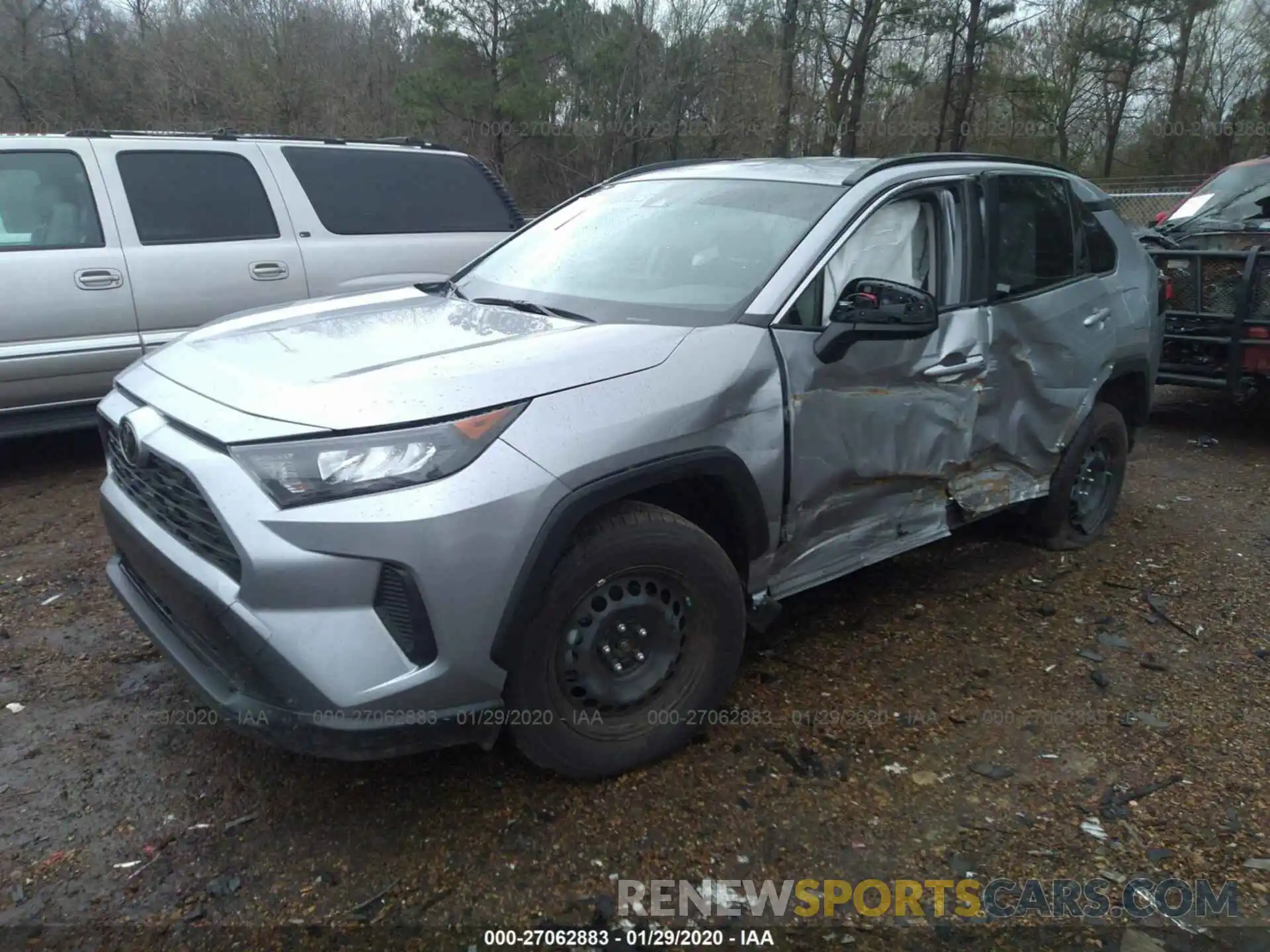 2 Photograph of a damaged car JTMH1RFV1KD509758 TOYOTA RAV4 2019