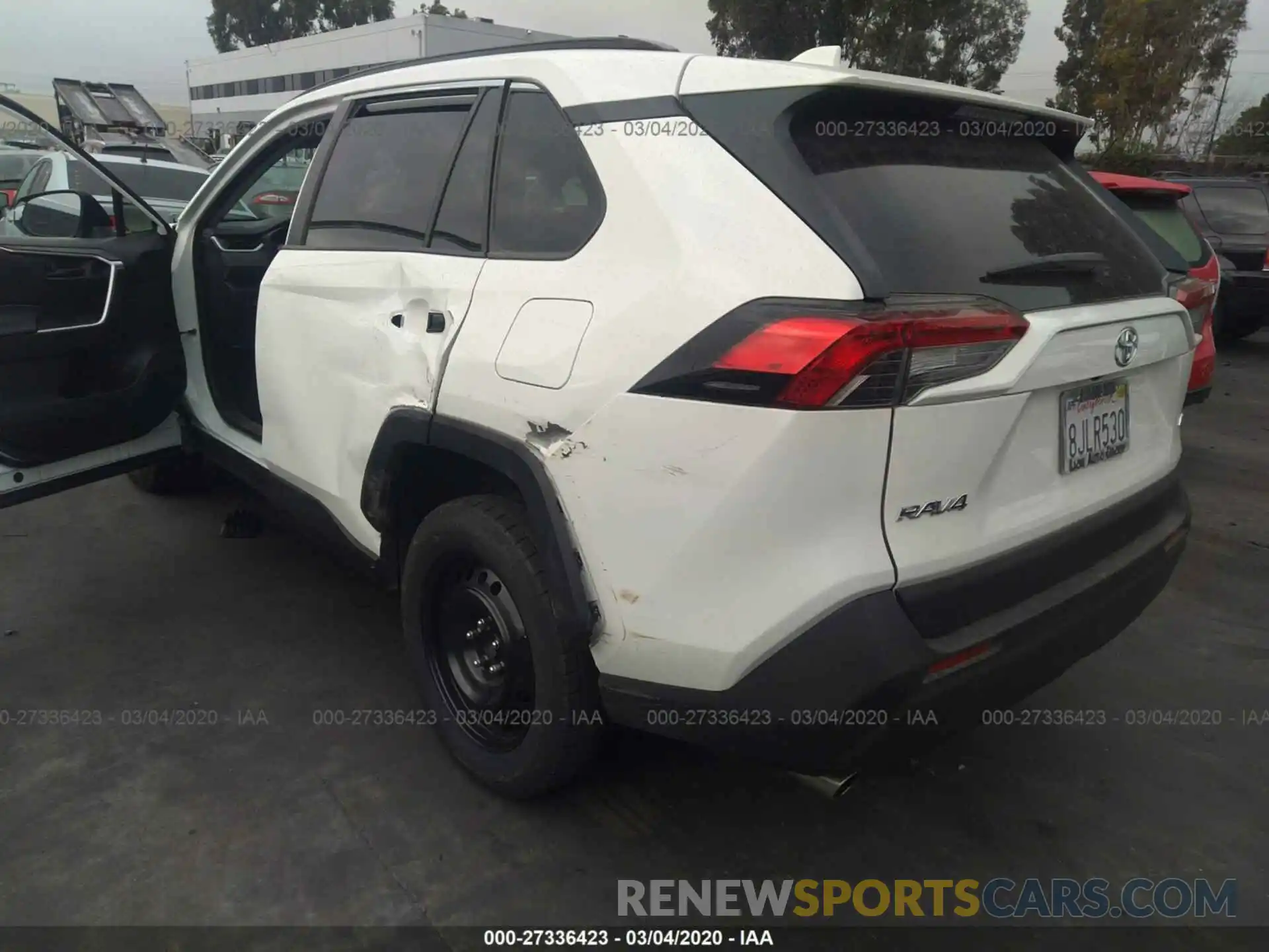 3 Photograph of a damaged car JTMH1RFV1KD513258 TOYOTA RAV4 2019