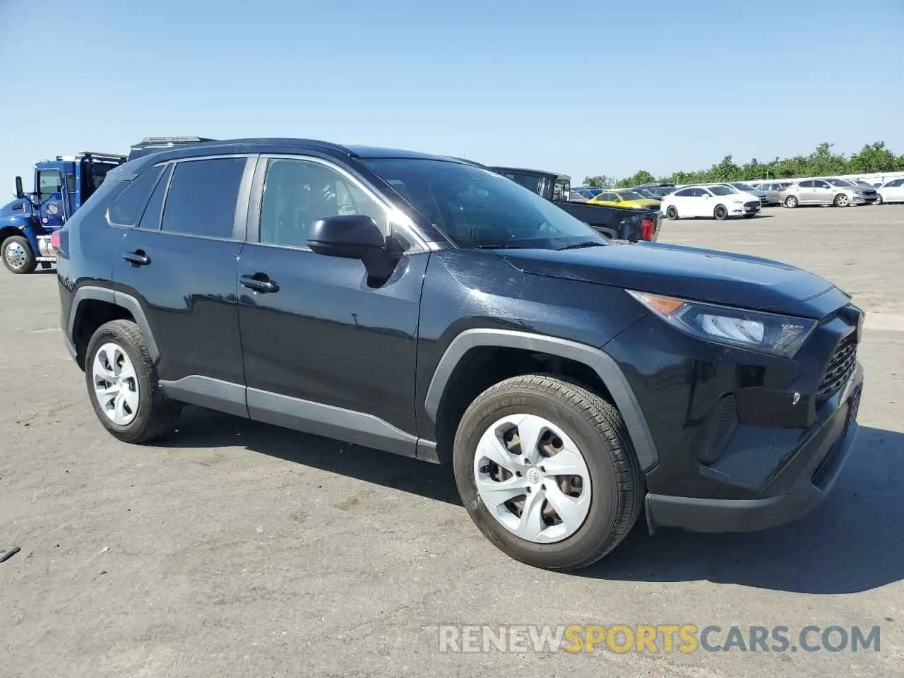 4 Photograph of a damaged car JTMH1RFV1KJ001839 TOYOTA RAV4 2019