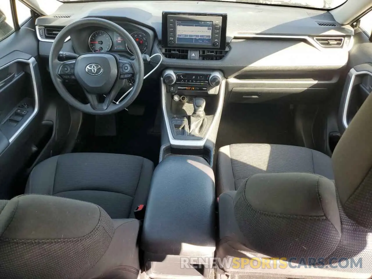 8 Photograph of a damaged car JTMH1RFV1KJ001839 TOYOTA RAV4 2019