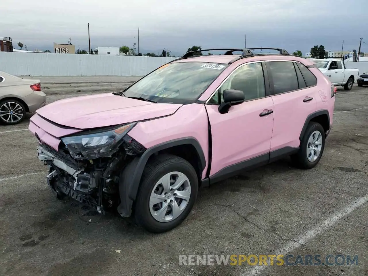1 Photograph of a damaged car JTMH1RFV1KJ012999 TOYOTA RAV4 2019