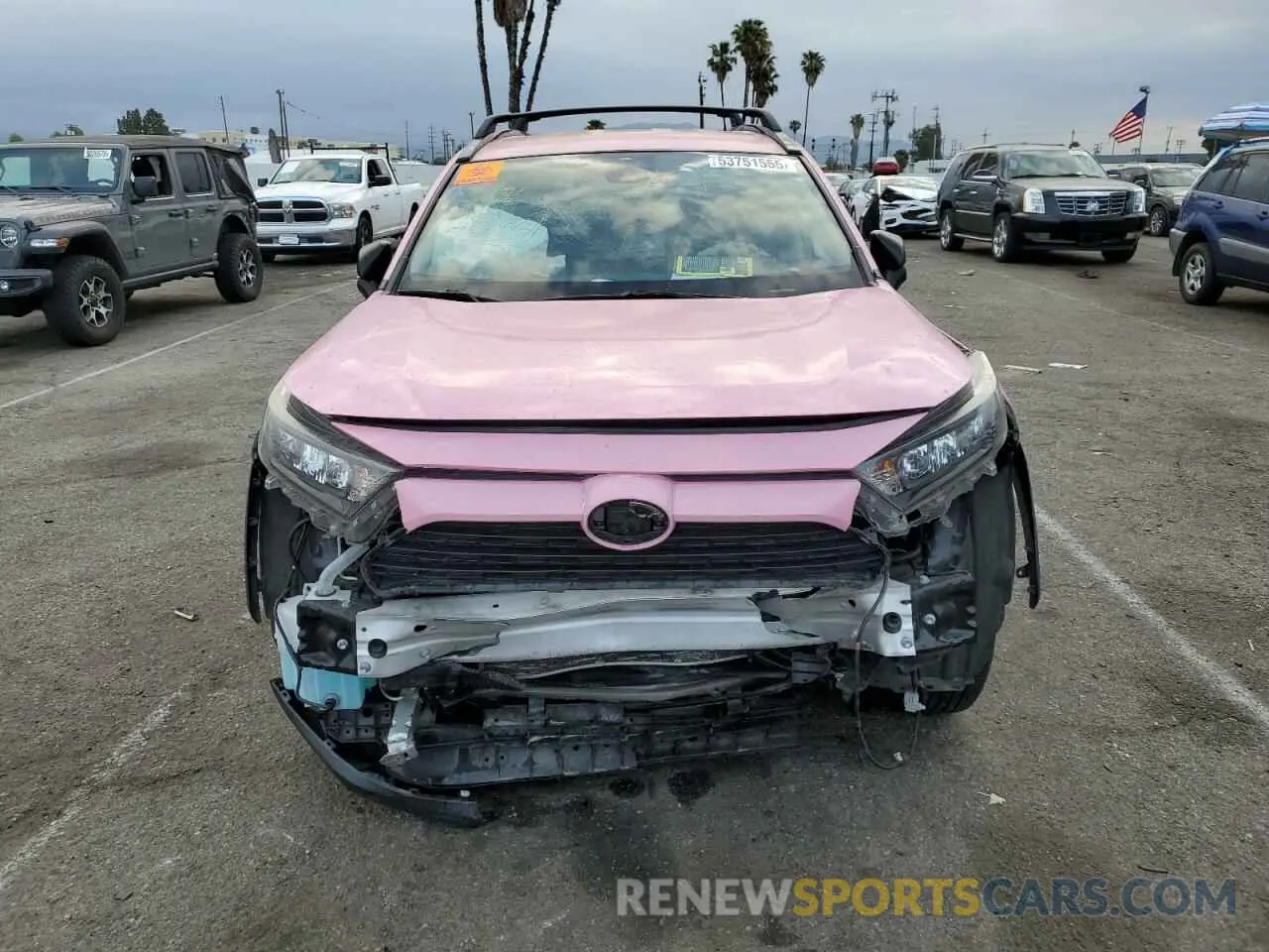 5 Photograph of a damaged car JTMH1RFV1KJ012999 TOYOTA RAV4 2019