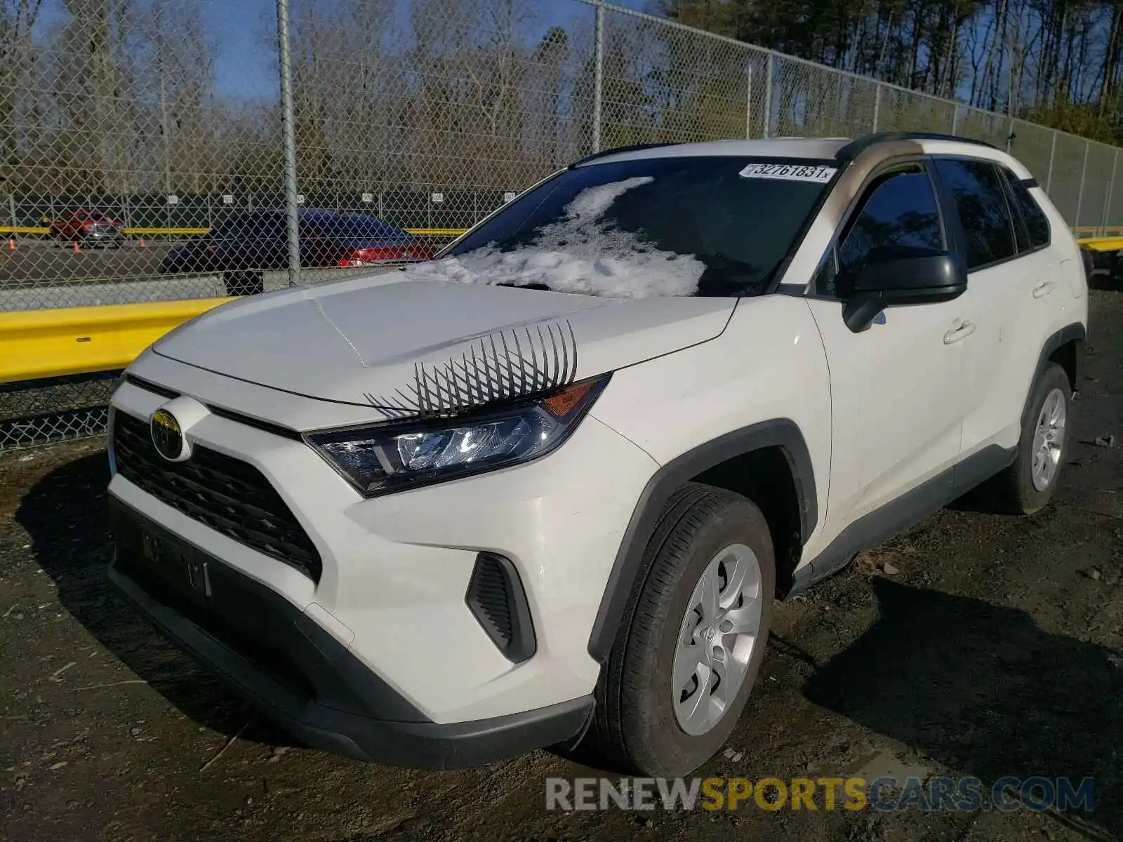 2 Photograph of a damaged car JTMH1RFV2KD013447 TOYOTA RAV4 2019