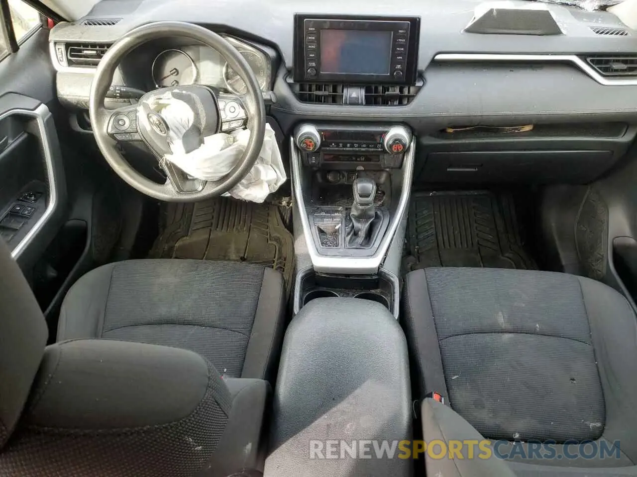 8 Photograph of a damaged car JTMH1RFV2KD013660 TOYOTA RAV4 2019