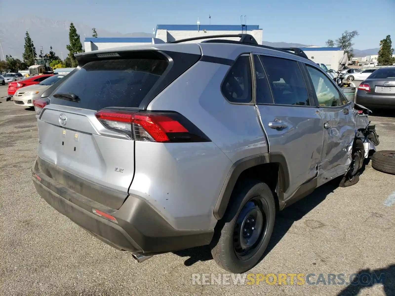 4 Photograph of a damaged car JTMH1RFV2KD014680 TOYOTA RAV4 2019