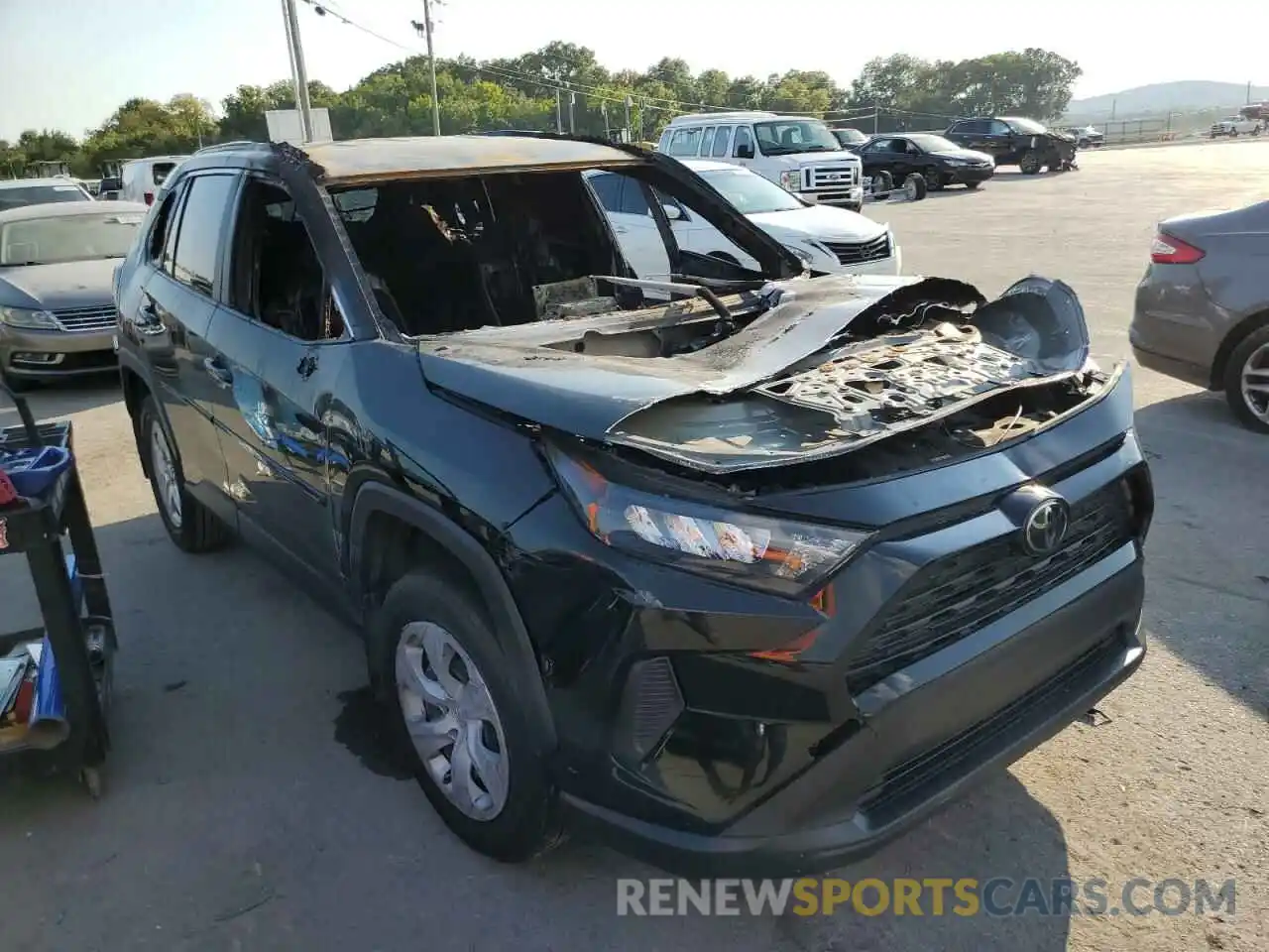 1 Photograph of a damaged car JTMH1RFV2KD014775 TOYOTA RAV4 2019