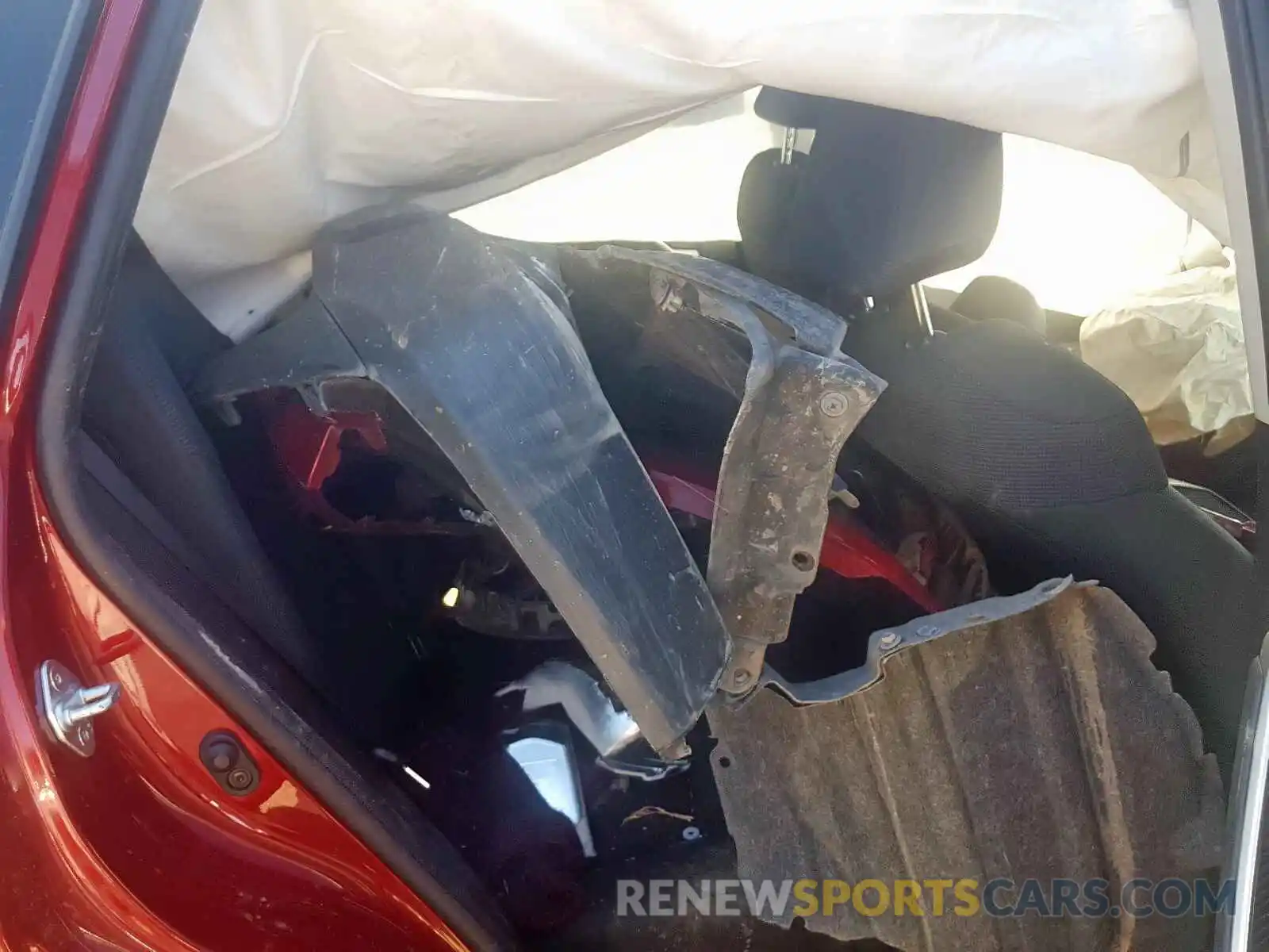 6 Photograph of a damaged car JTMH1RFV2KD033486 TOYOTA RAV4 2019