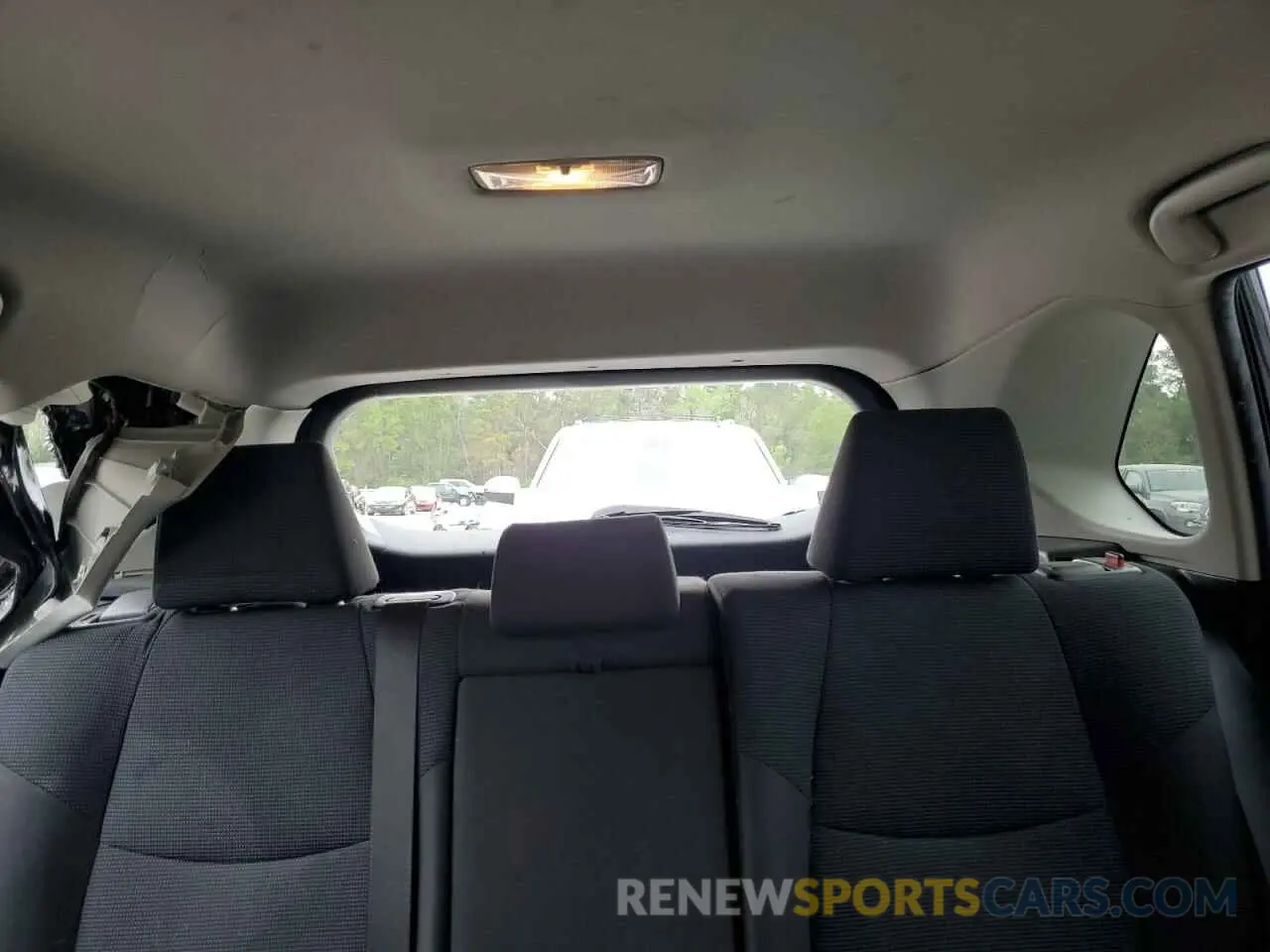 10 Photograph of a damaged car JTMH1RFV2KD040793 TOYOTA RAV4 2019