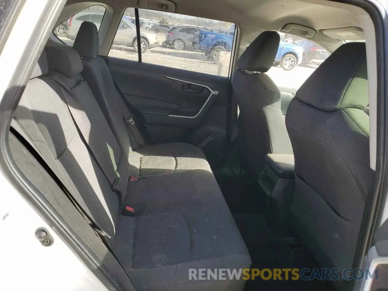 12 Photograph of a damaged car JTMH1RFV2KD516492 TOYOTA RAV4 2019