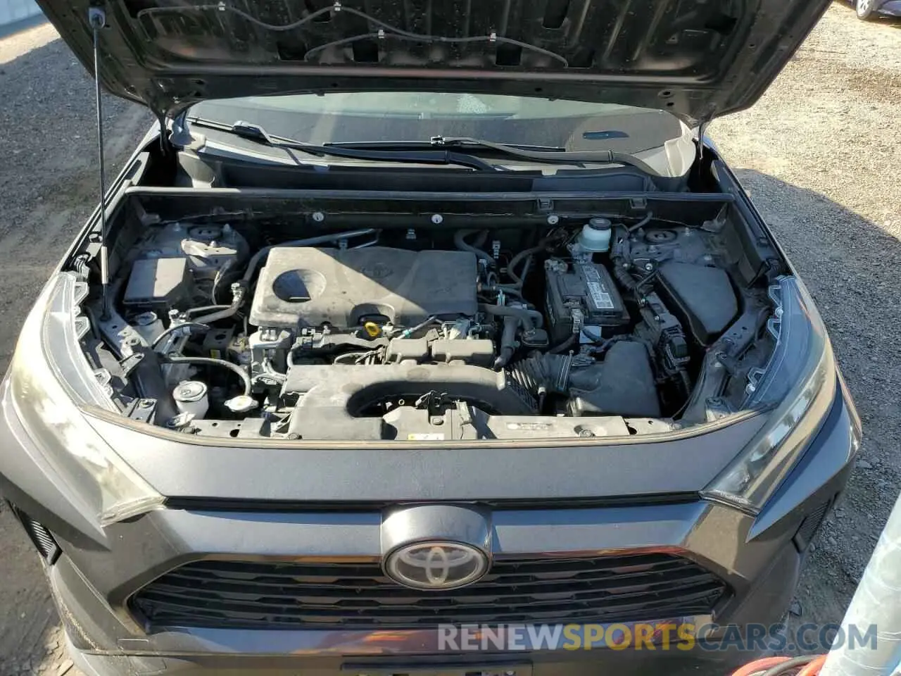 12 Photograph of a damaged car JTMH1RFV2KJ008864 TOYOTA RAV4 2019