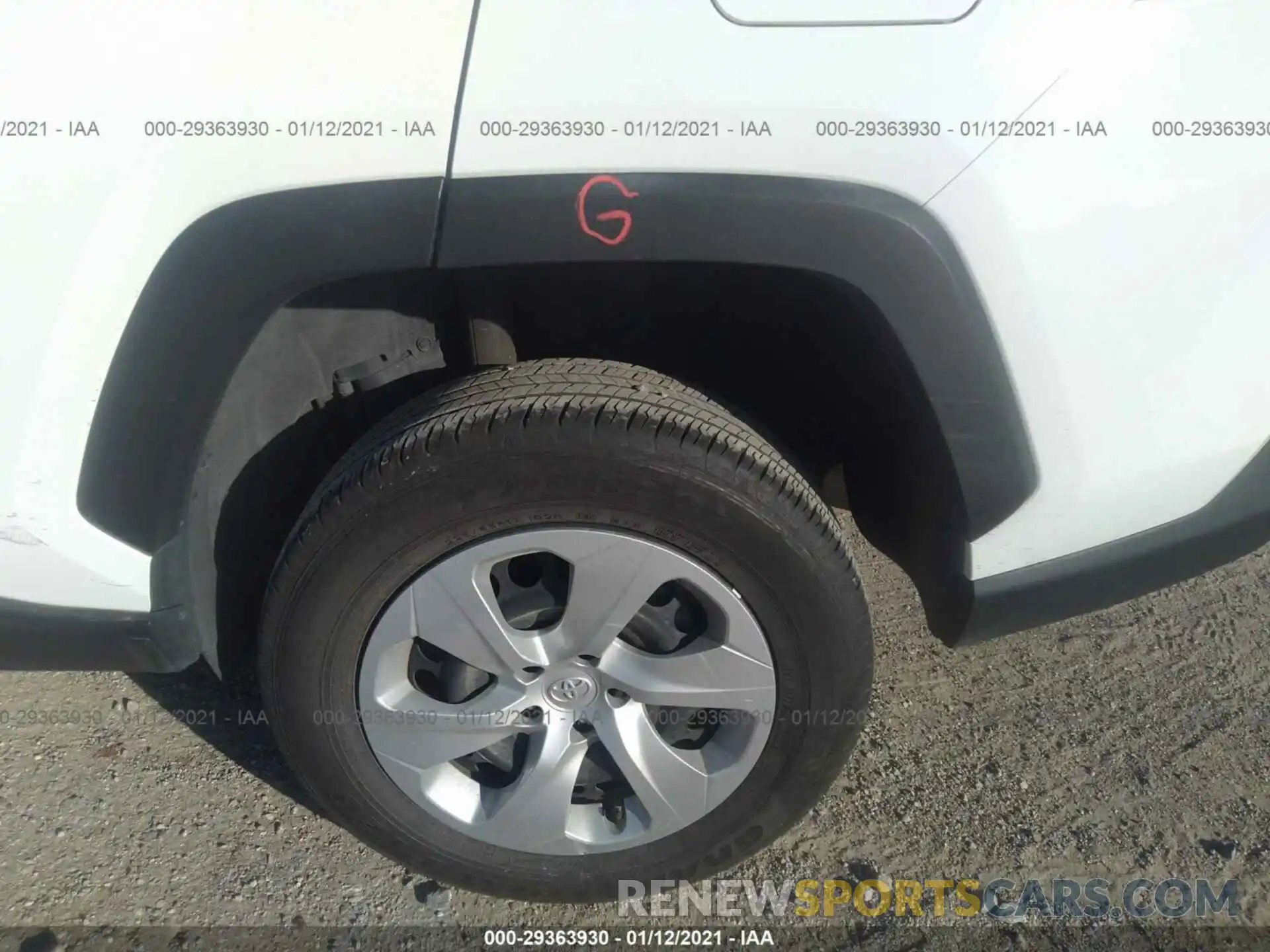 13 Photograph of a damaged car JTMH1RFV2KJ009156 TOYOTA RAV4 2019