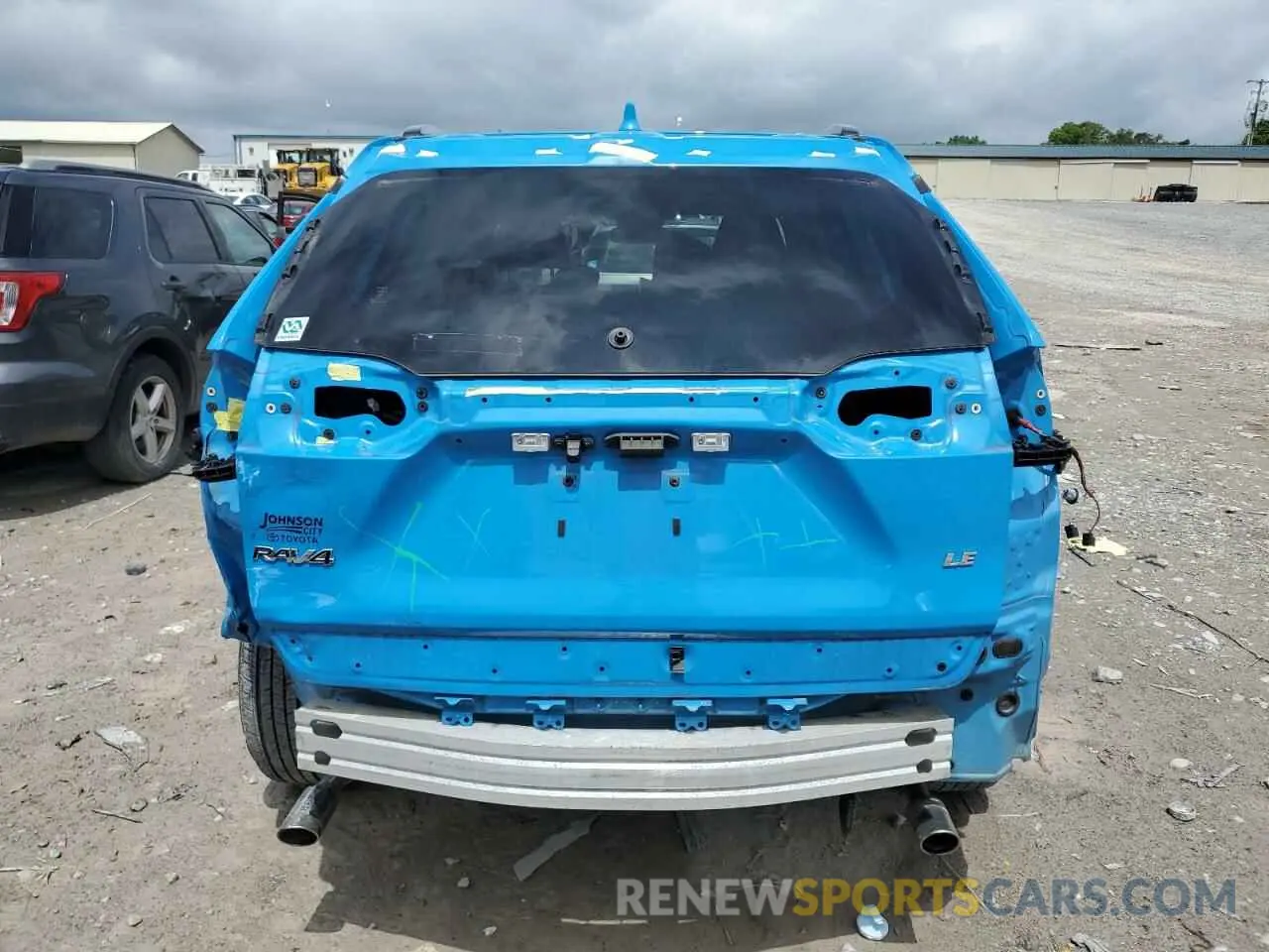 6 Photograph of a damaged car JTMH1RFV3KD012226 TOYOTA RAV4 2019