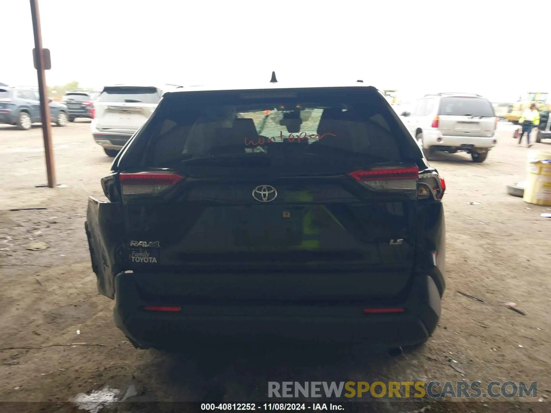 15 Photograph of a damaged car JTMH1RFV3KD016860 TOYOTA RAV4 2019