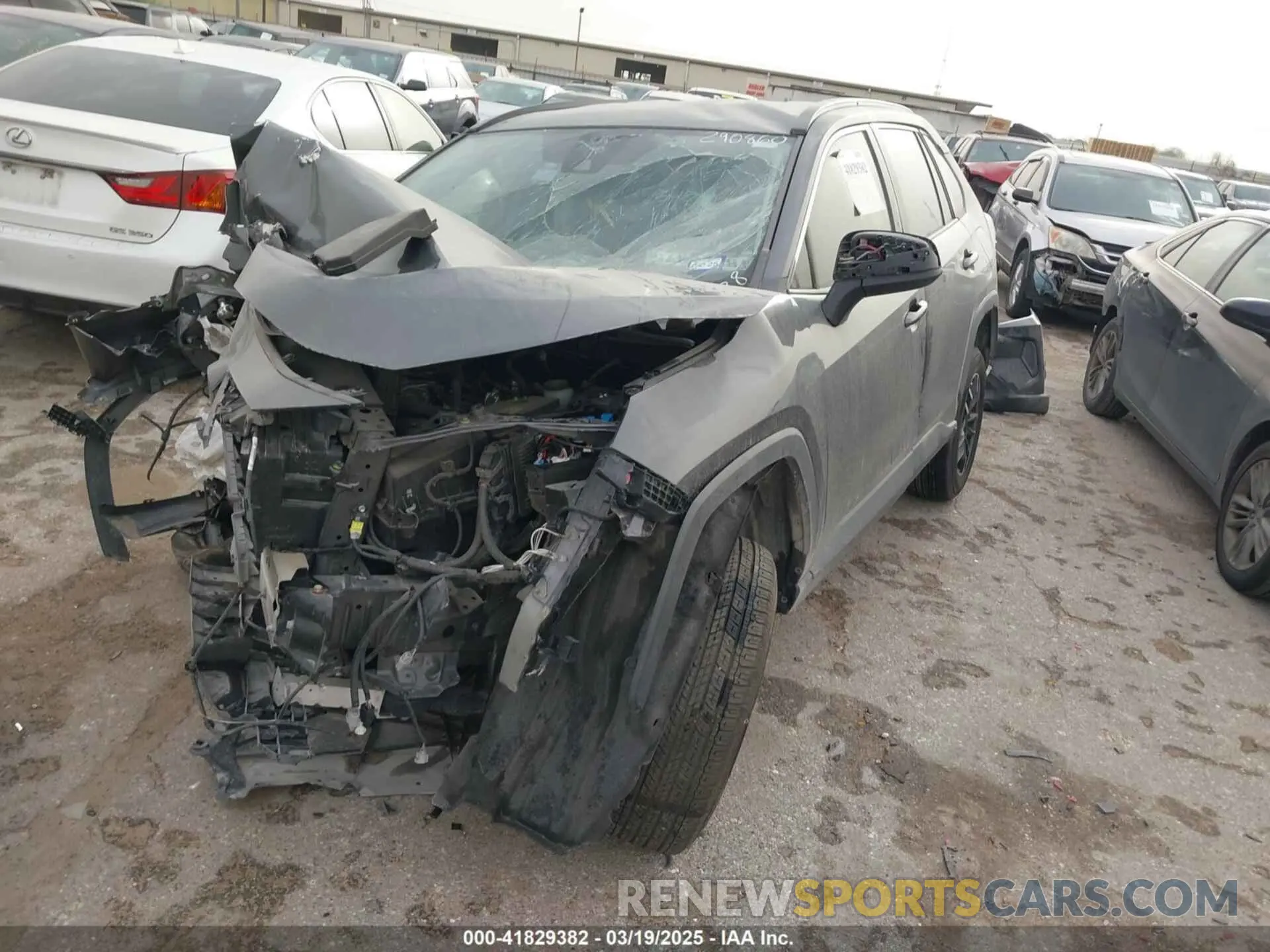 2 Photograph of a damaged car JTMH1RFV3KD501628 TOYOTA RAV4 2019