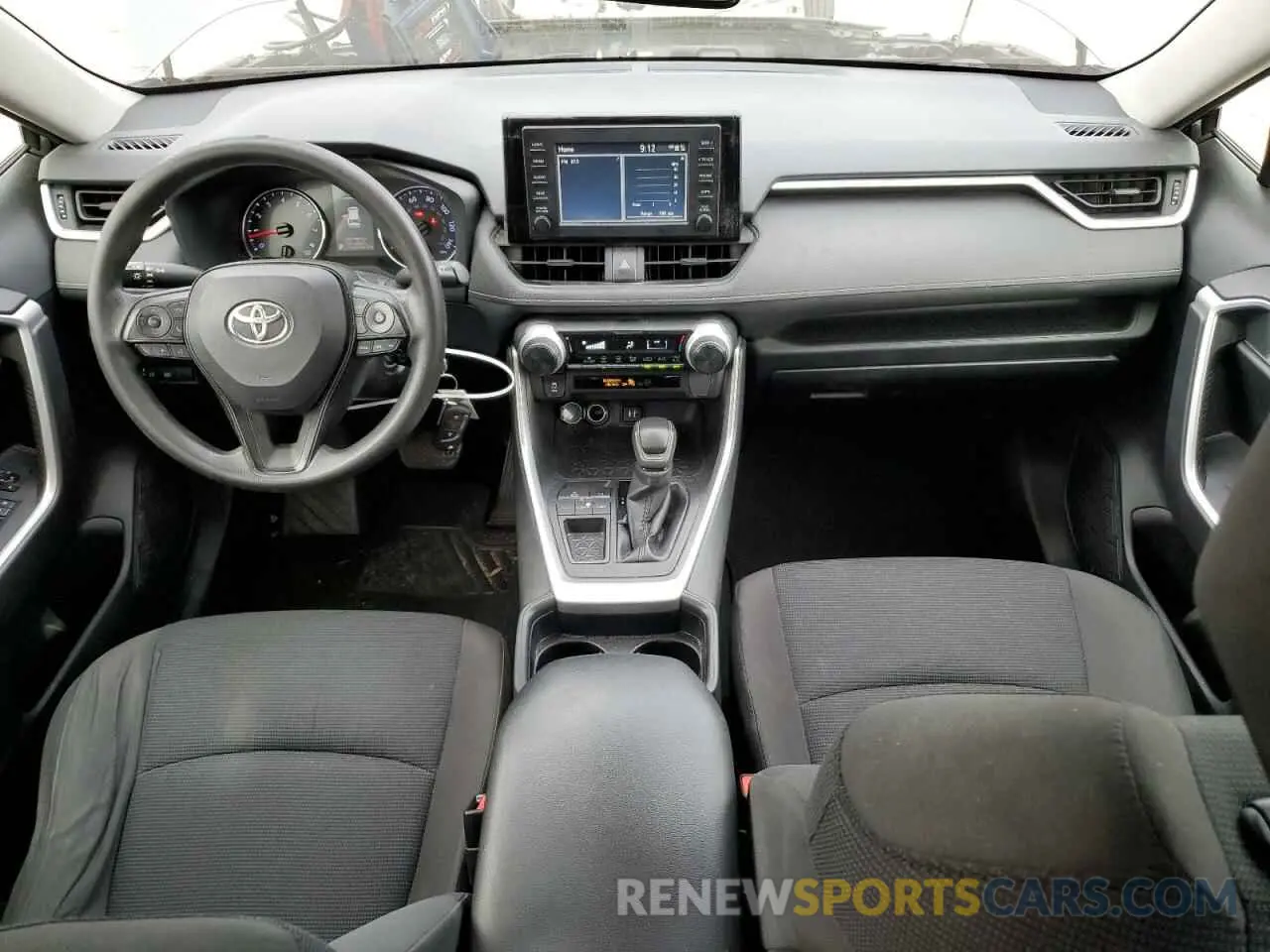 8 Photograph of a damaged car JTMH1RFV3KD507946 TOYOTA RAV4 2019
