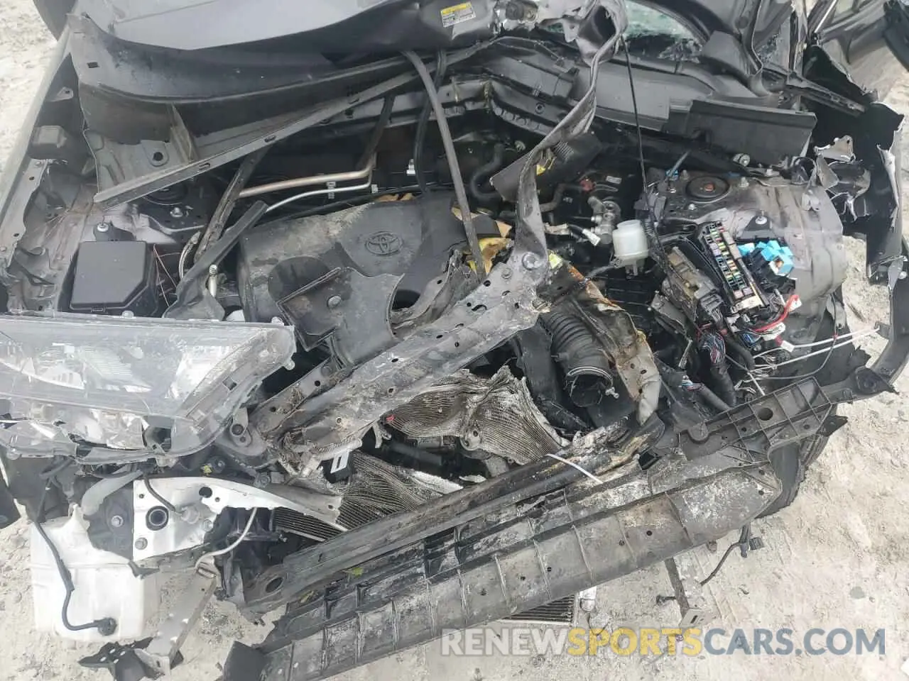 12 Photograph of a damaged car JTMH1RFV3KJ007268 TOYOTA RAV4 2019