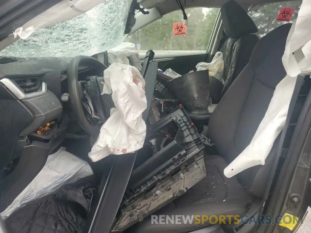 7 Photograph of a damaged car JTMH1RFV3KJ007268 TOYOTA RAV4 2019