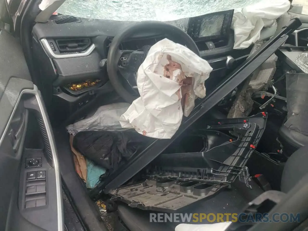 8 Photograph of a damaged car JTMH1RFV3KJ007268 TOYOTA RAV4 2019