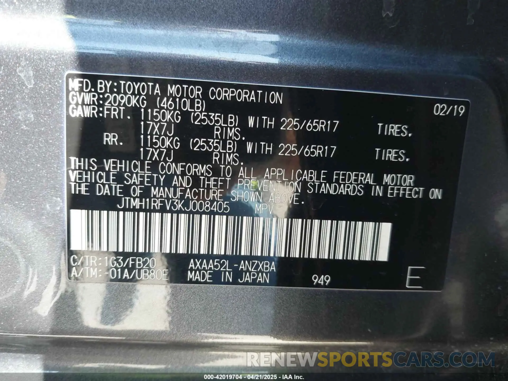 9 Photograph of a damaged car JTMH1RFV3KJ008405 TOYOTA RAV4 2019