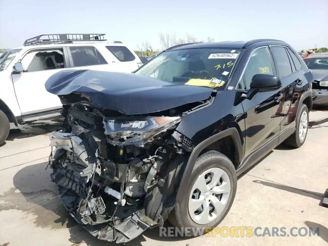 2 Photograph of a damaged car JTMH1RFV4KD015748 TOYOTA RAV4 2019