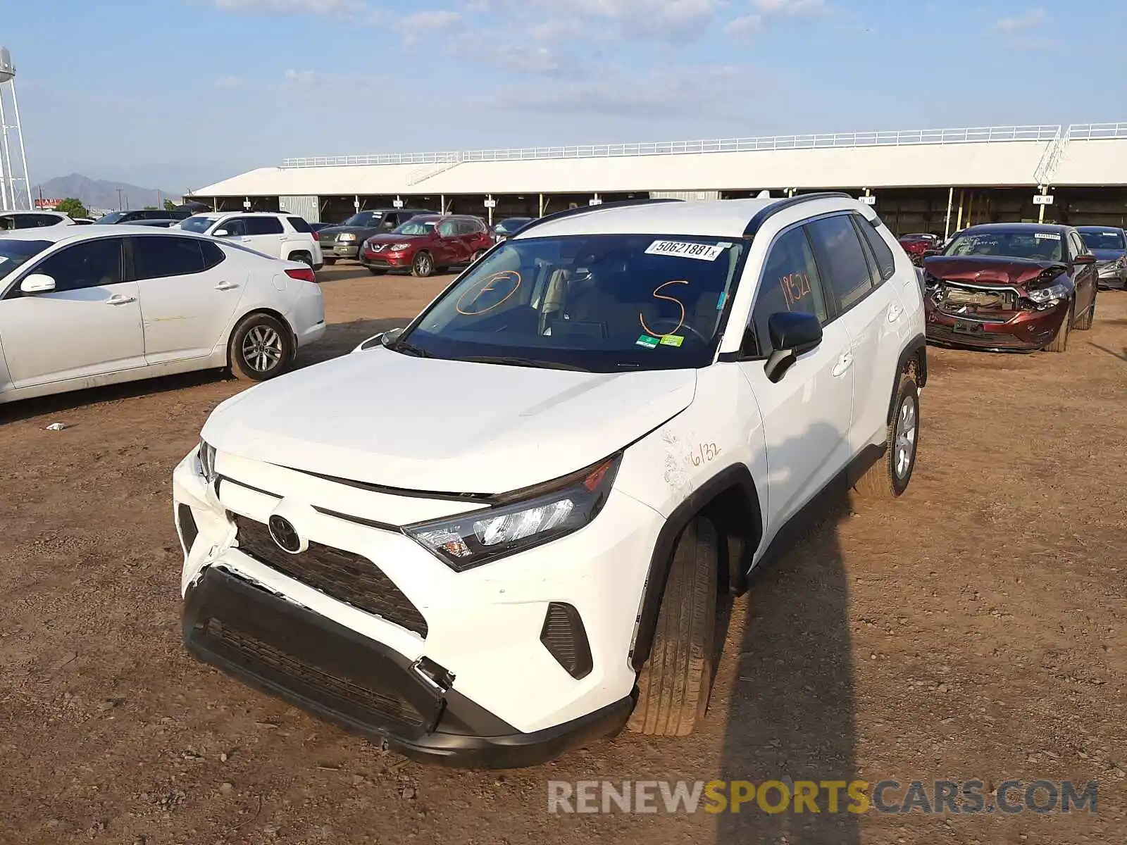 2 Photograph of a damaged car JTMH1RFV4KD018441 TOYOTA RAV4 2019