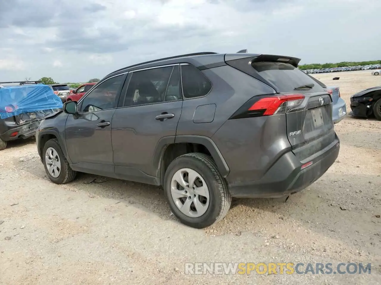 2 Photograph of a damaged car JTMH1RFV4KD019458 TOYOTA RAV4 2019