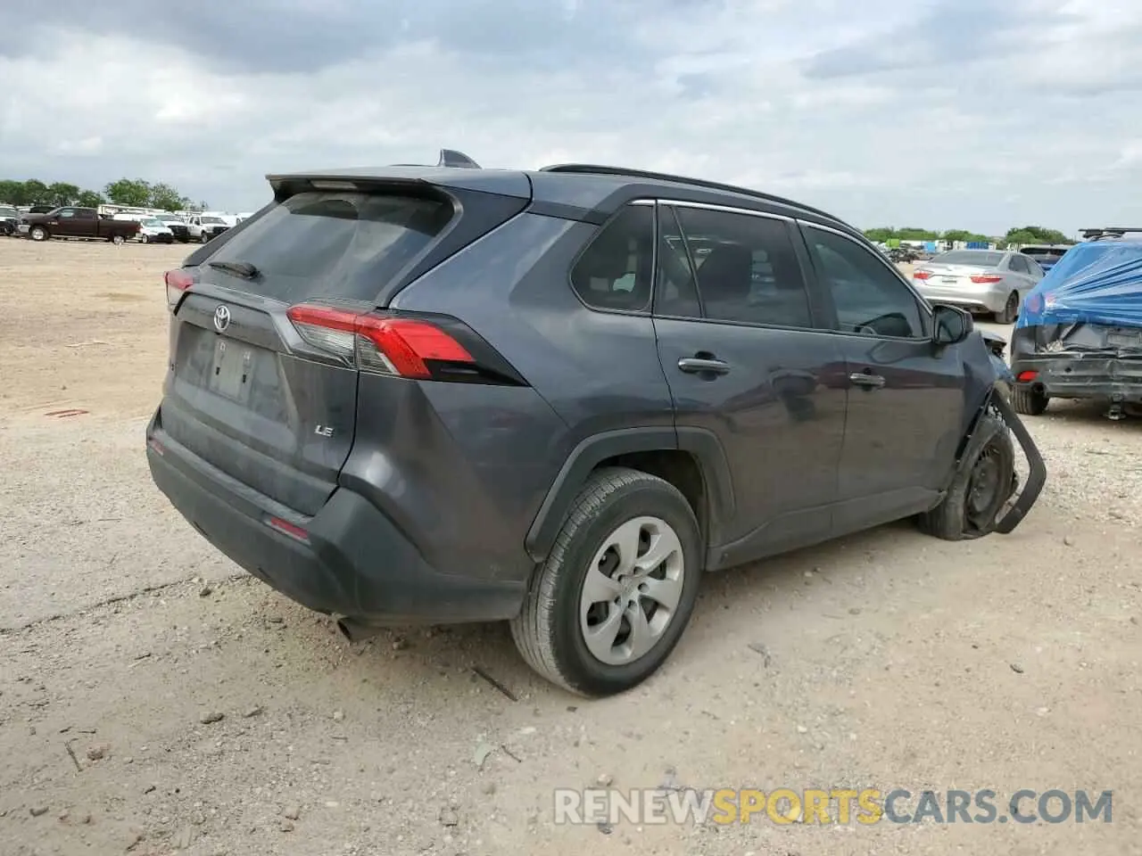 3 Photograph of a damaged car JTMH1RFV4KD019458 TOYOTA RAV4 2019