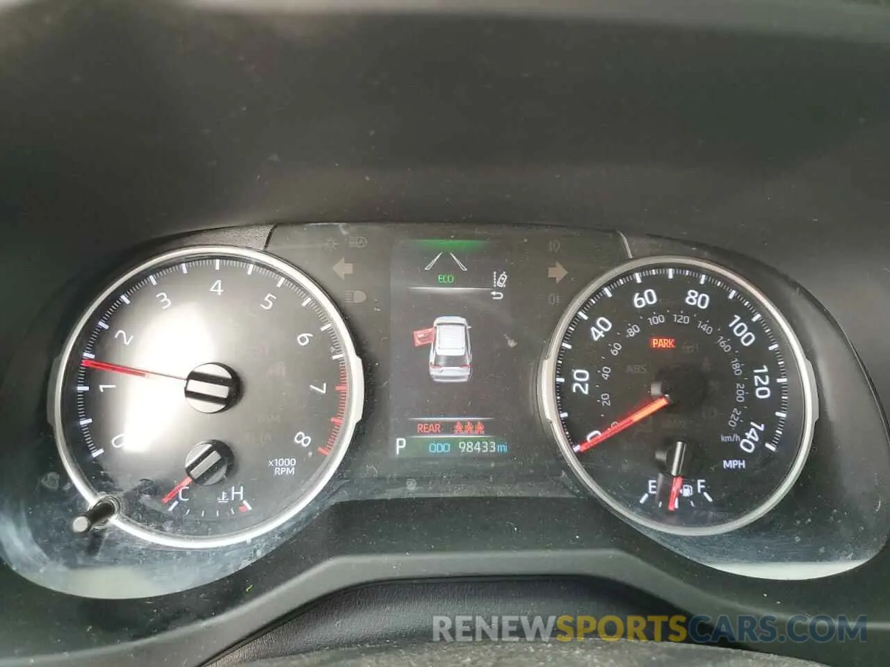9 Photograph of a damaged car JTMH1RFV4KD019458 TOYOTA RAV4 2019