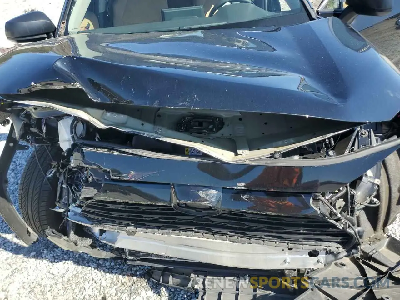 13 Photograph of a damaged car JTMH1RFV4KD031366 TOYOTA RAV4 2019