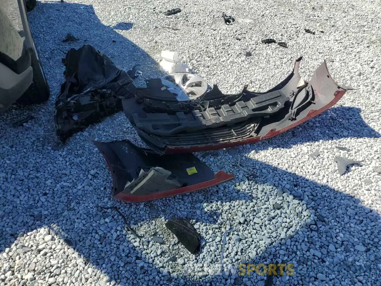 15 Photograph of a damaged car JTMH1RFV4KD031366 TOYOTA RAV4 2019