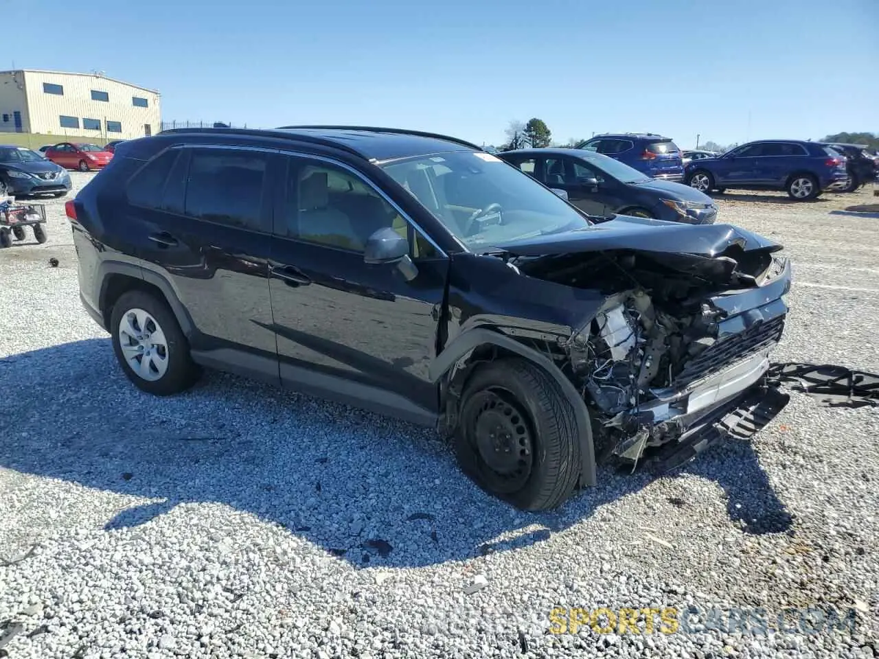 4 Photograph of a damaged car JTMH1RFV4KD031366 TOYOTA RAV4 2019