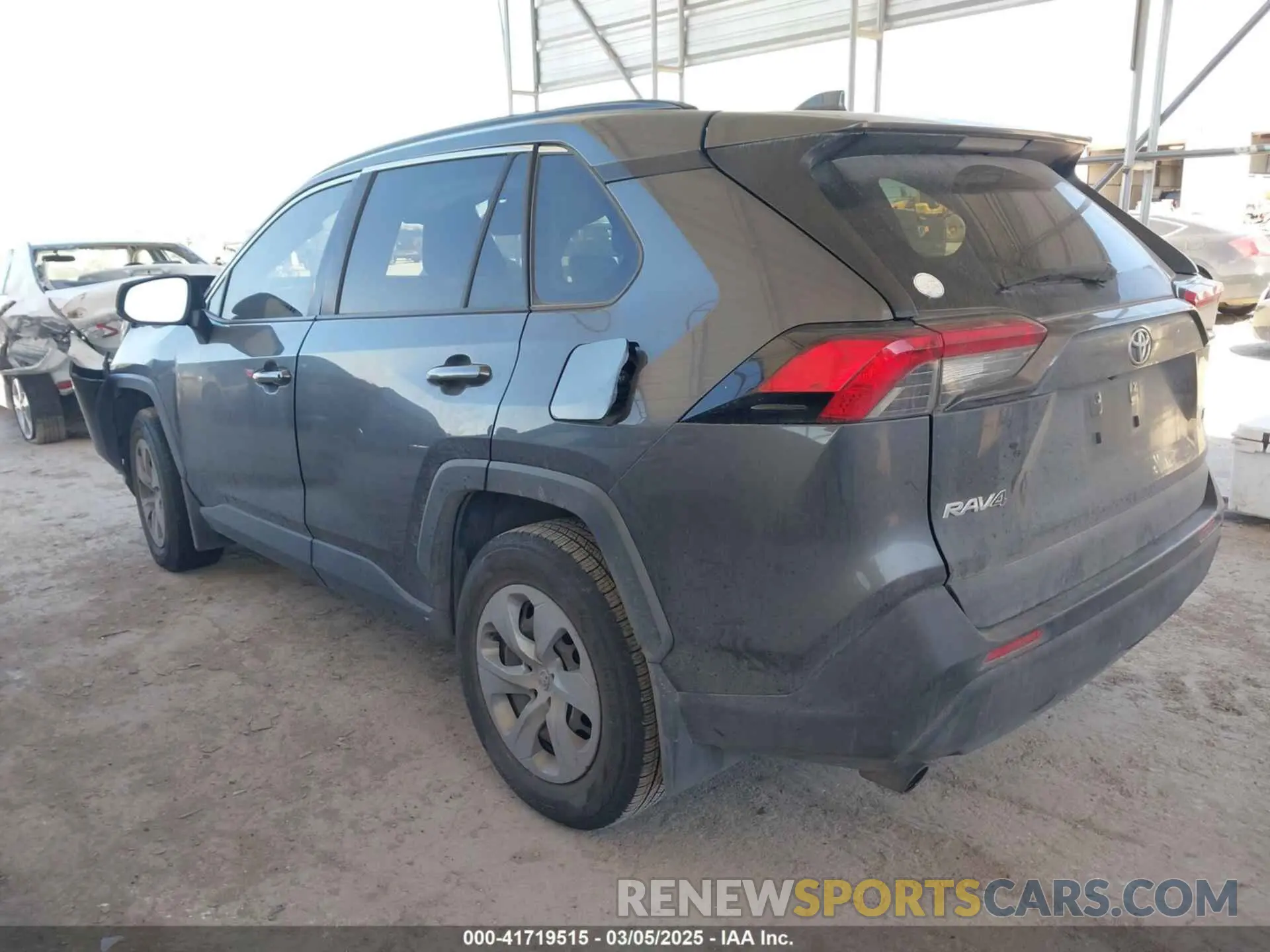3 Photograph of a damaged car JTMH1RFV4KD037099 TOYOTA RAV4 2019
