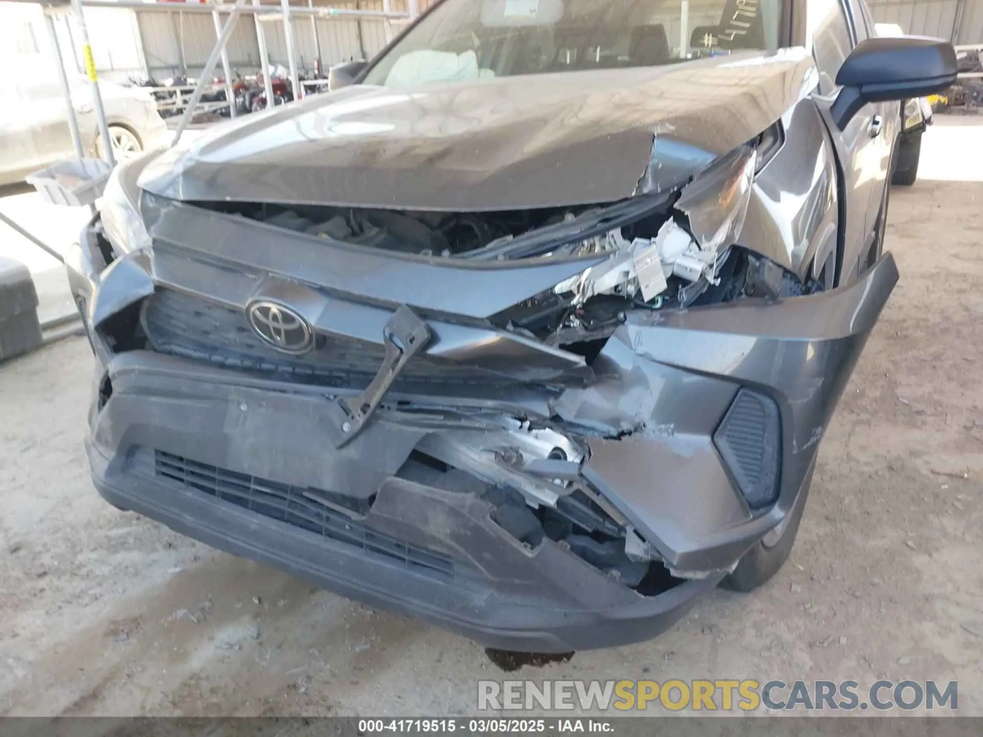 6 Photograph of a damaged car JTMH1RFV4KD037099 TOYOTA RAV4 2019