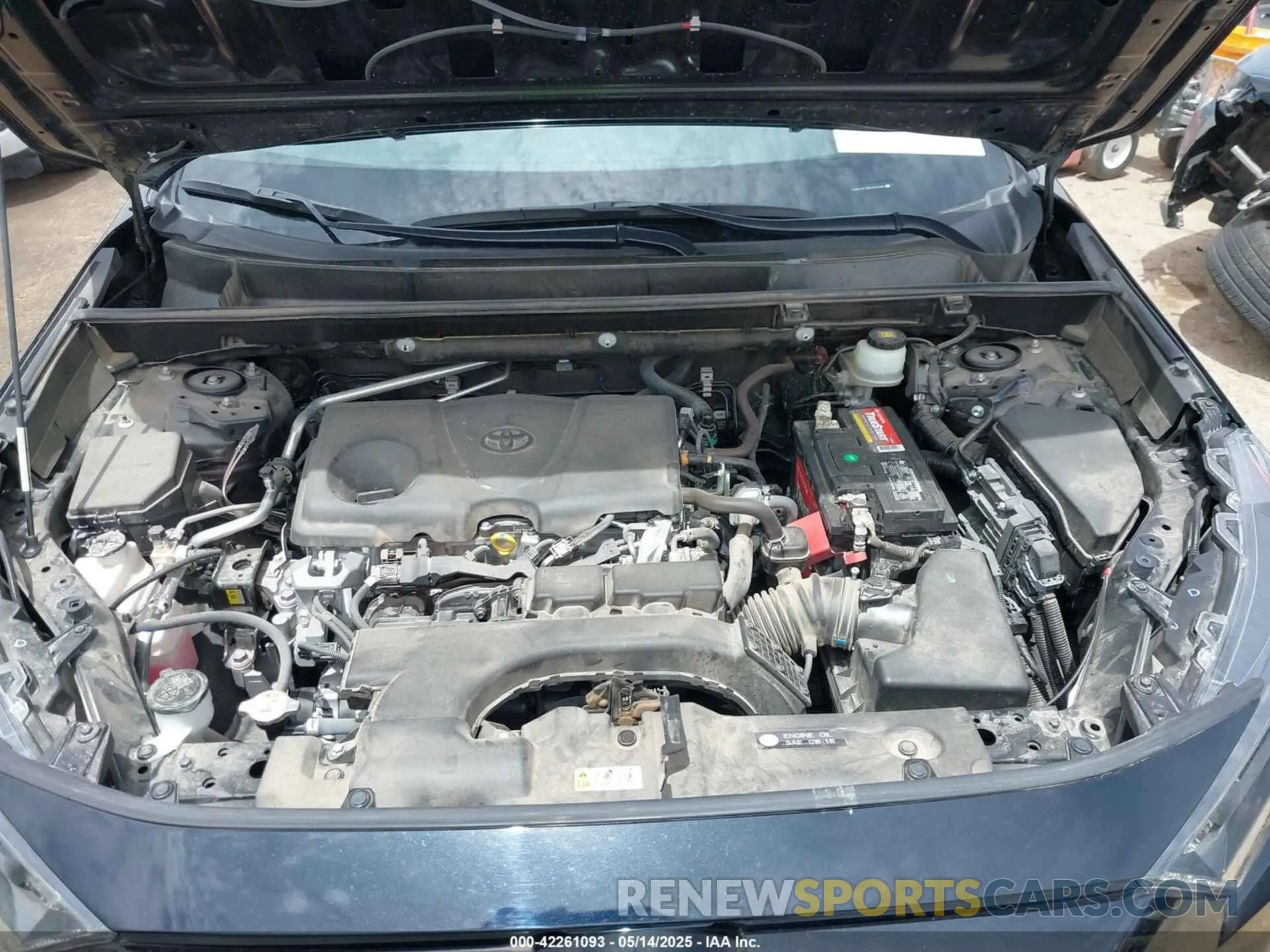 10 Photograph of a damaged car JTMH1RFV4KD037636 TOYOTA RAV4 2019