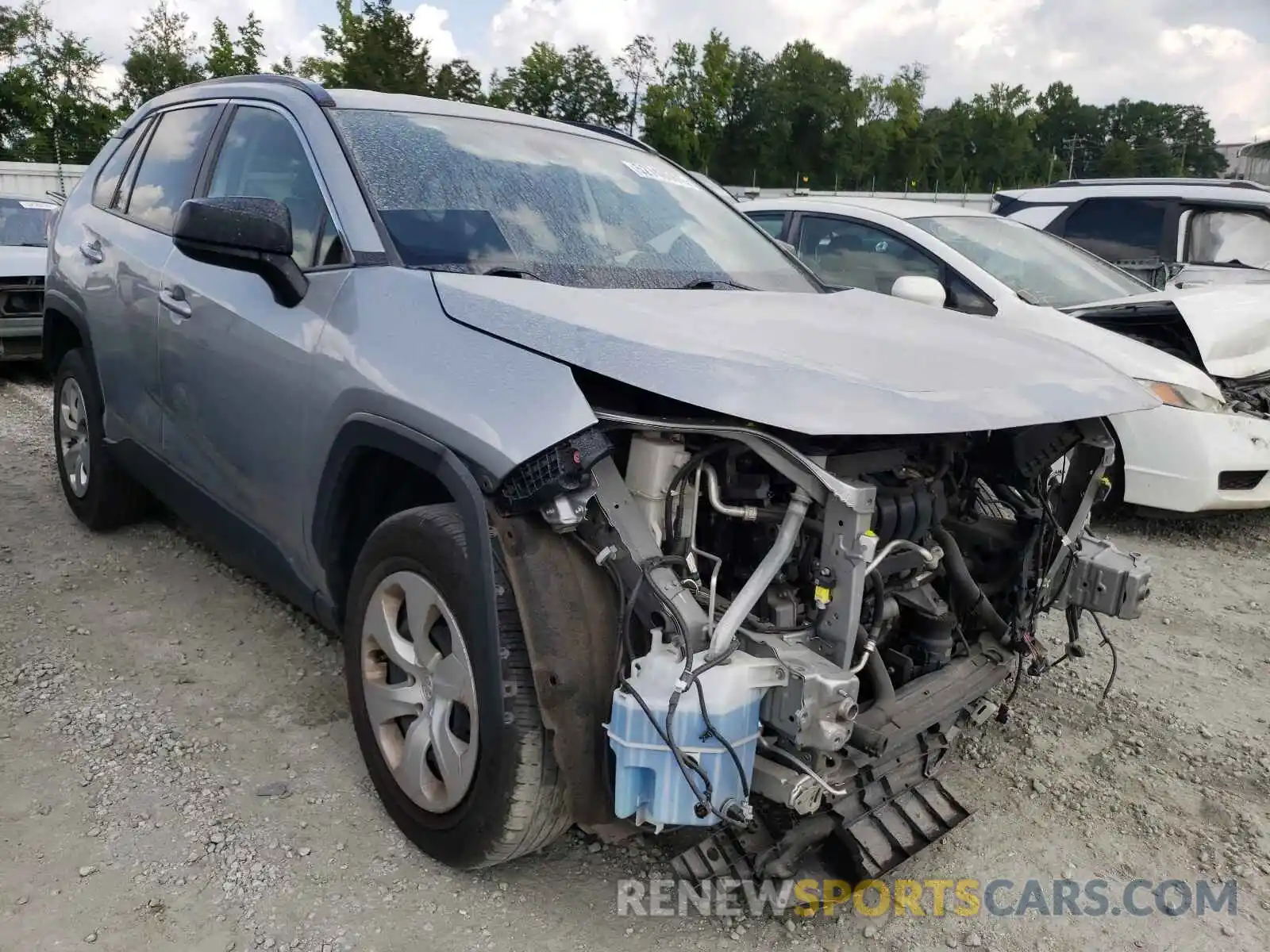 1 Photograph of a damaged car JTMH1RFV4KJ006839 TOYOTA RAV4 2019