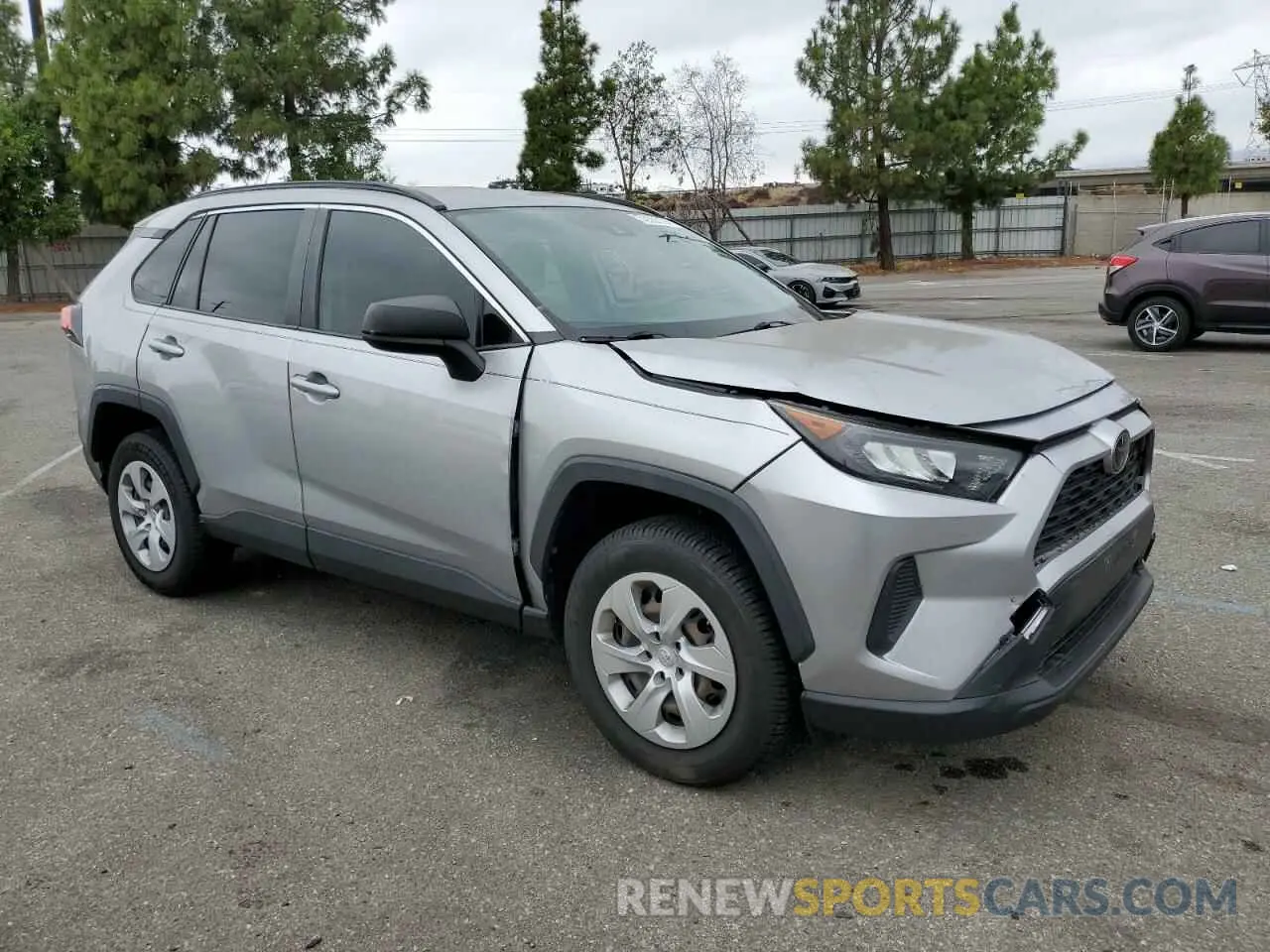 4 Photograph of a damaged car JTMH1RFV4KJ009059 TOYOTA RAV4 2019