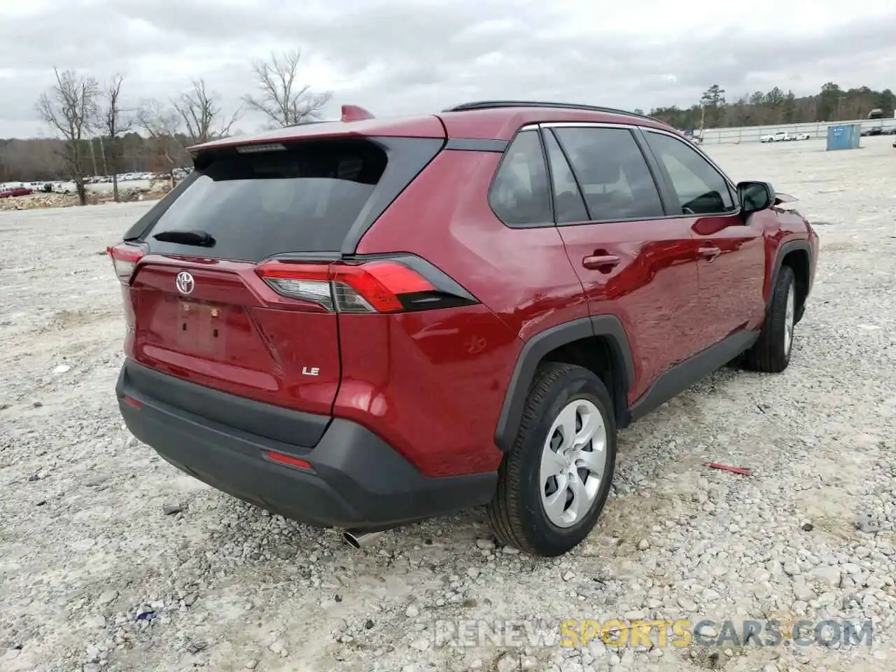 4 Photograph of a damaged car JTMH1RFV5KD007447 TOYOTA RAV4 2019