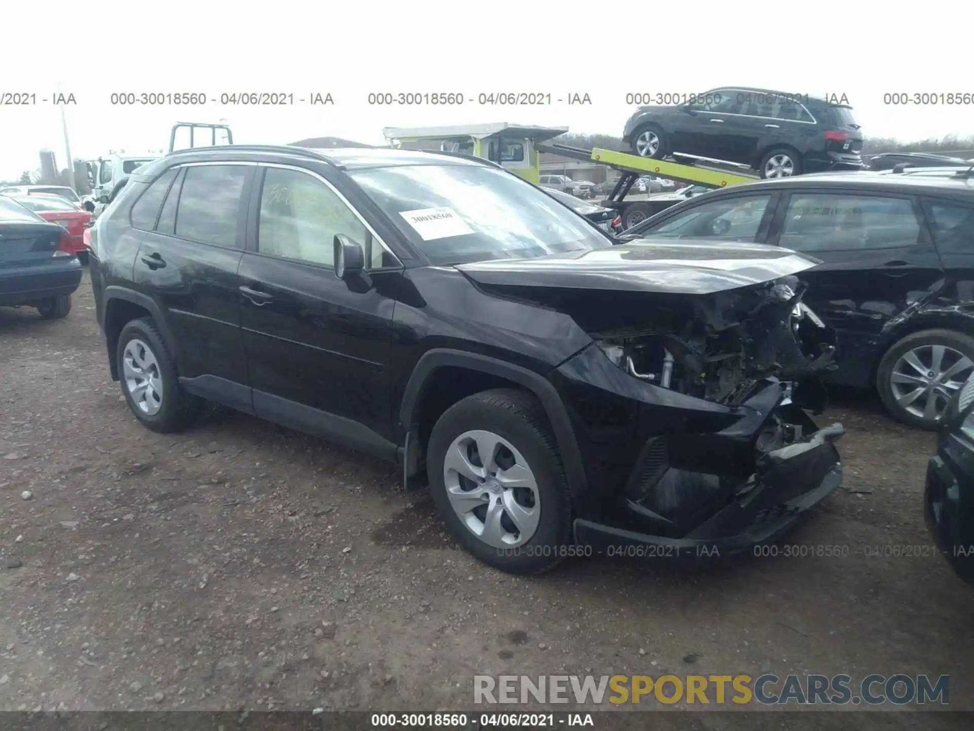 1 Photograph of a damaged car JTMH1RFV5KD029626 TOYOTA RAV4 2019