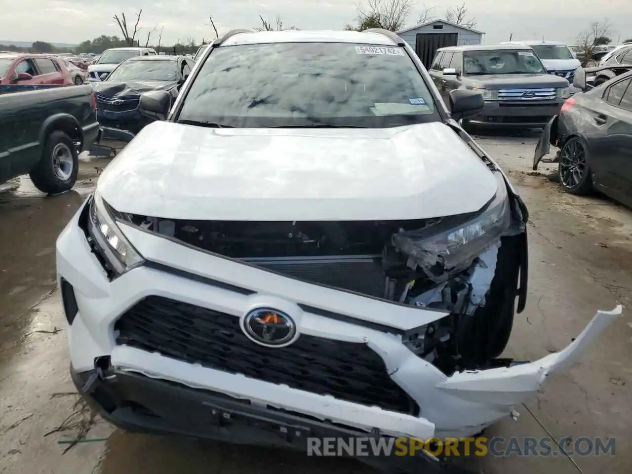 5 Photograph of a damaged car JTMH1RFV5KD041274 TOYOTA RAV4 2019