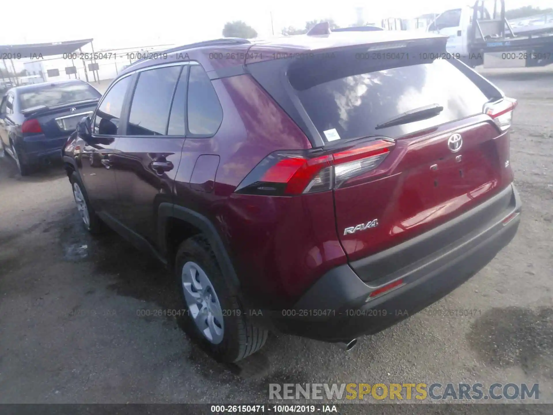 3 Photograph of a damaged car JTMH1RFV5KD500769 TOYOTA RAV4 2019