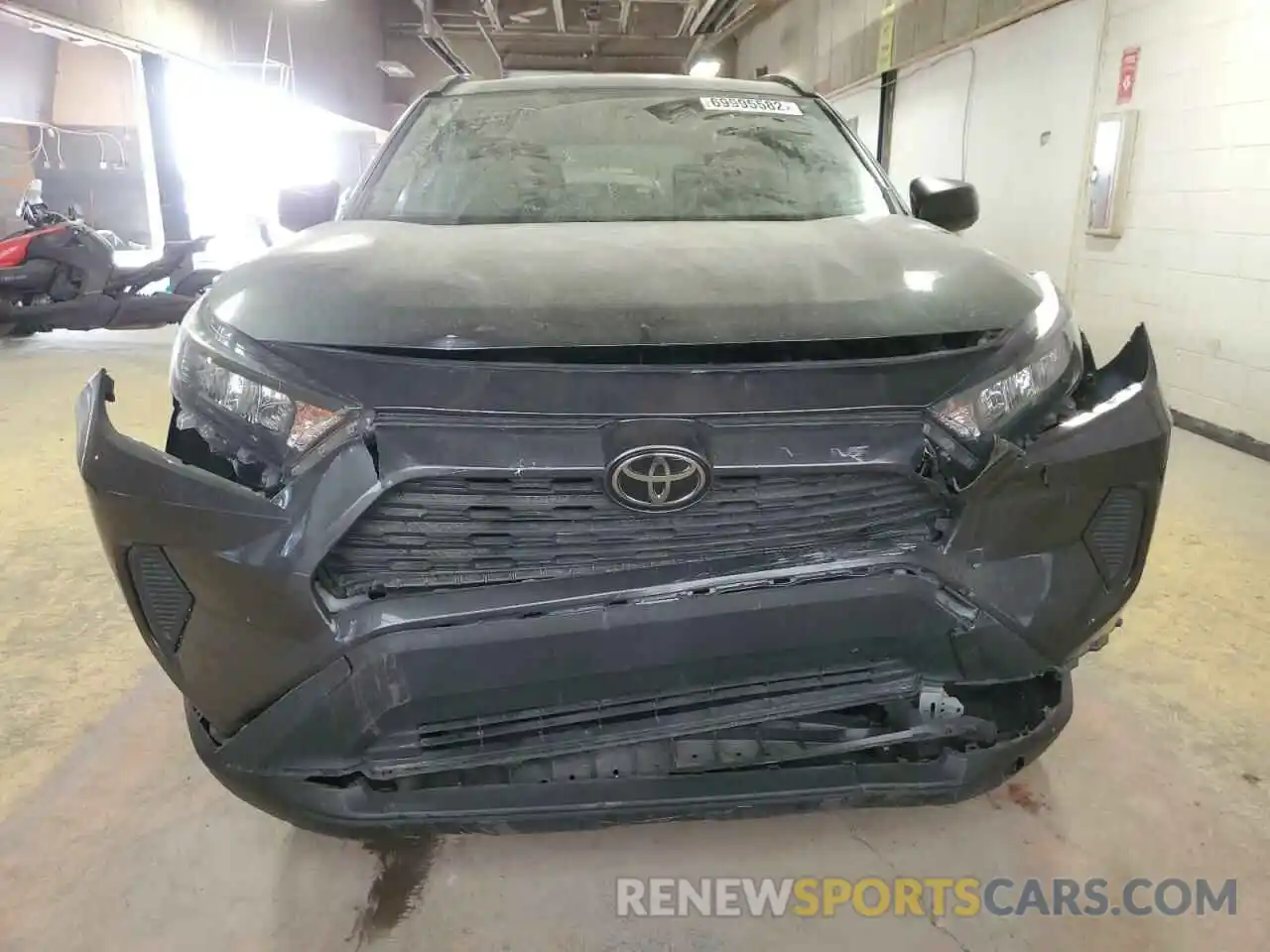 5 Photograph of a damaged car JTMH1RFV5KD502022 TOYOTA RAV4 2019