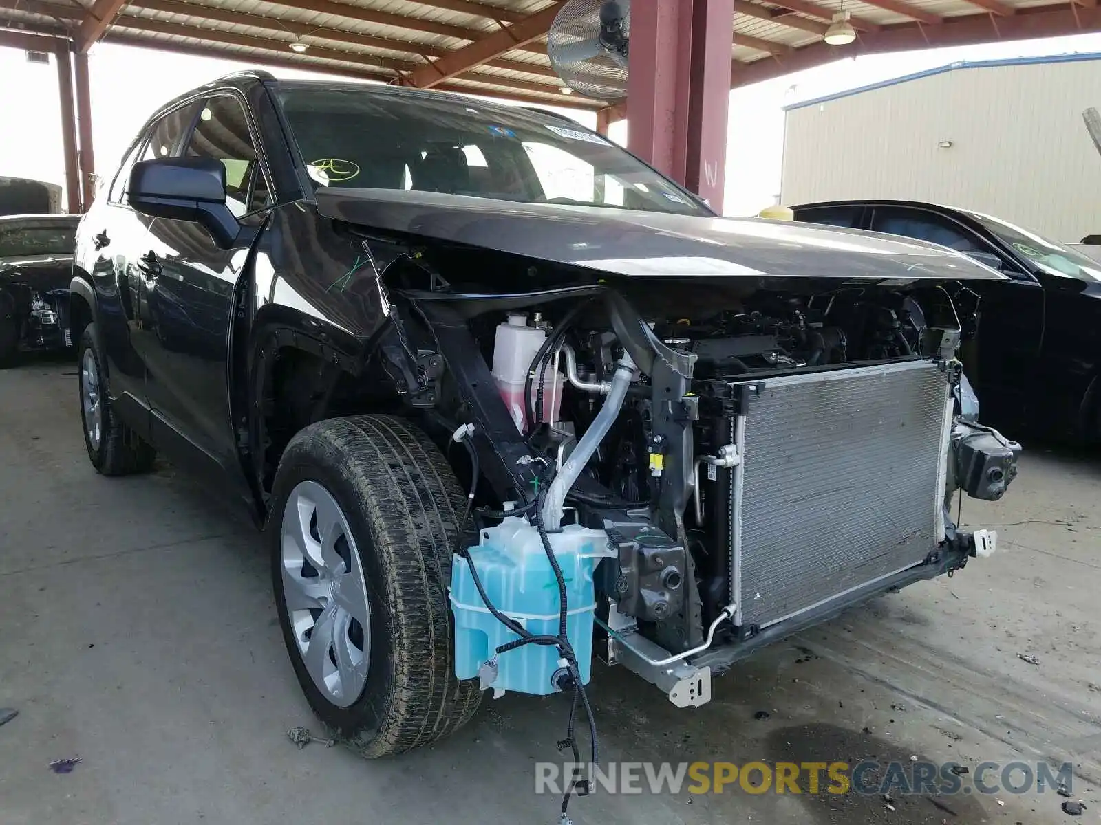 1 Photograph of a damaged car JTMH1RFV5KD507639 TOYOTA RAV4 2019