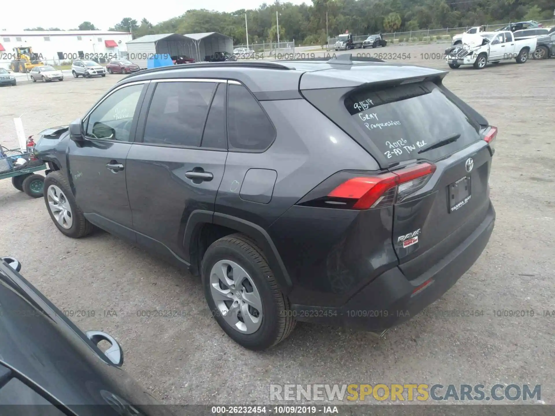 3 Photograph of a damaged car JTMH1RFV5KD507950 TOYOTA RAV4 2019