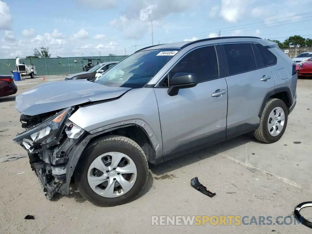 1 Photograph of a damaged car JTMH1RFV5KD516860 TOYOTA RAV4 2019
