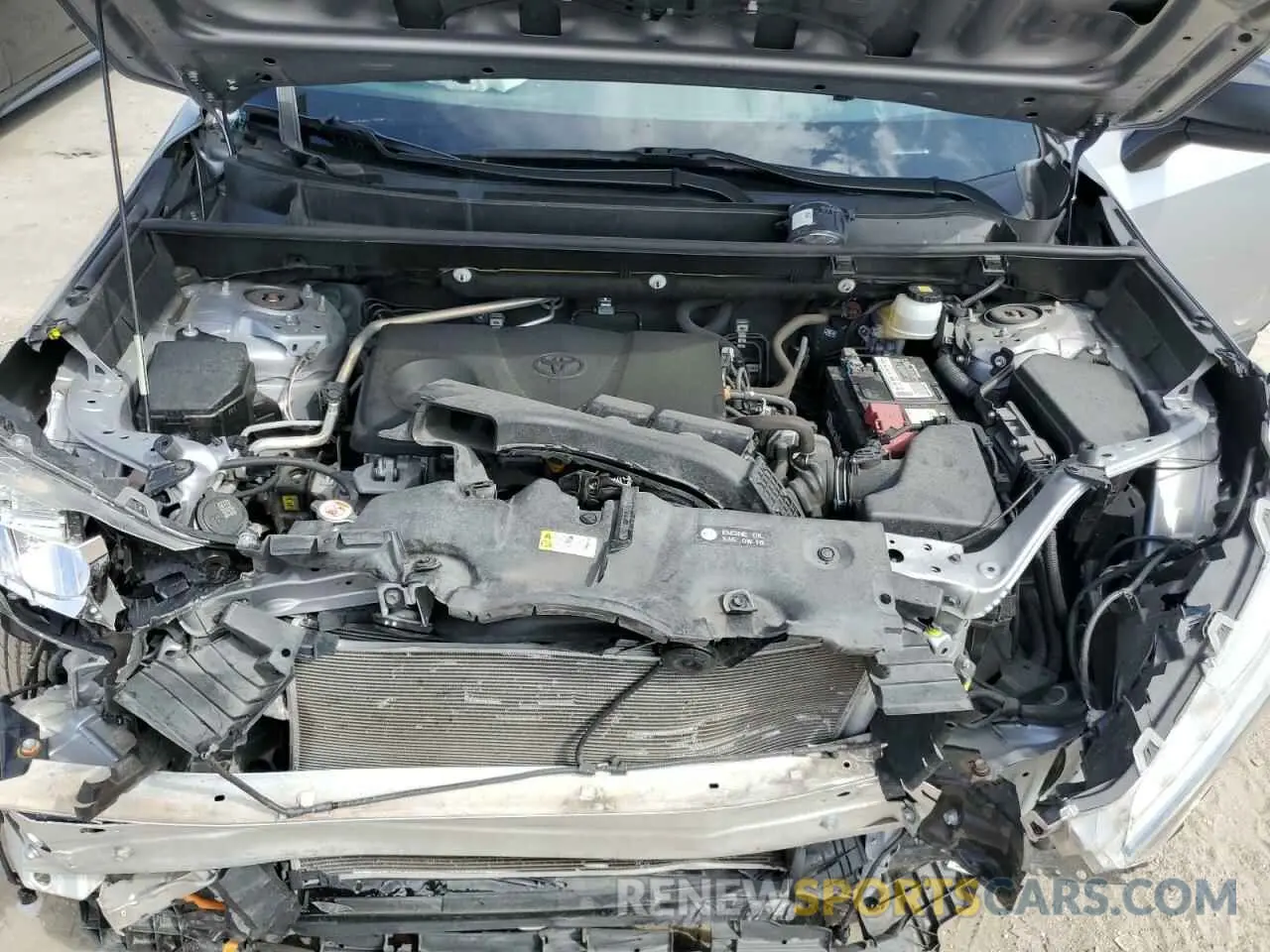 11 Photograph of a damaged car JTMH1RFV5KD516860 TOYOTA RAV4 2019