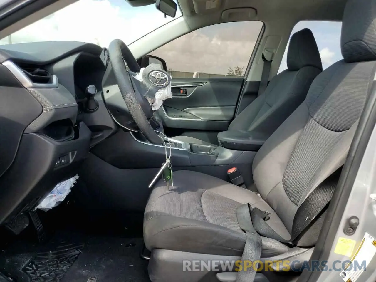 7 Photograph of a damaged car JTMH1RFV5KD516860 TOYOTA RAV4 2019