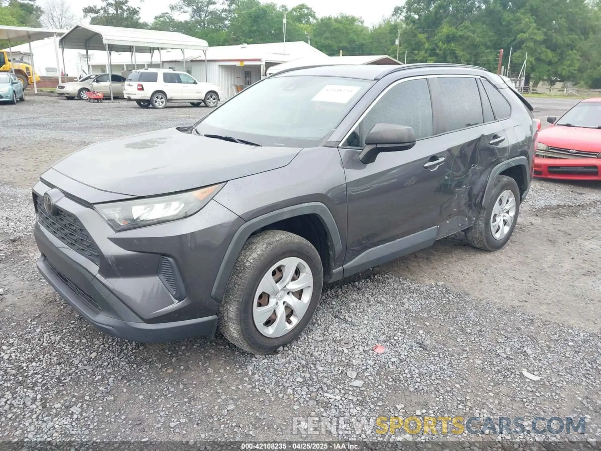 2 Photograph of a damaged car JTMH1RFV5KJ007238 TOYOTA RAV4 2019