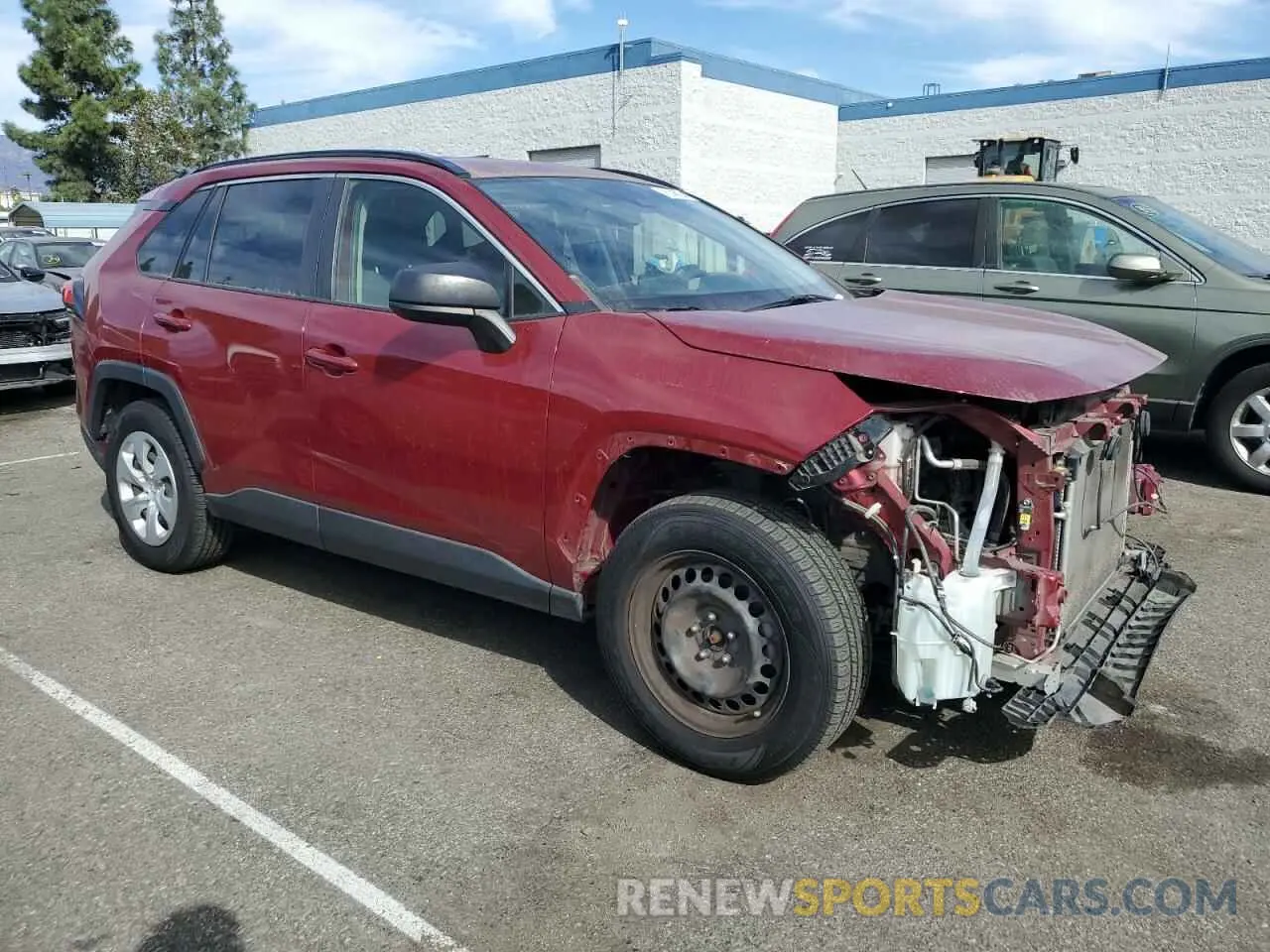 4 Photograph of a damaged car JTMH1RFV5KJ009555 TOYOTA RAV4 2019